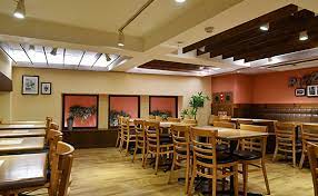 シェーキーズ 池袋東口店